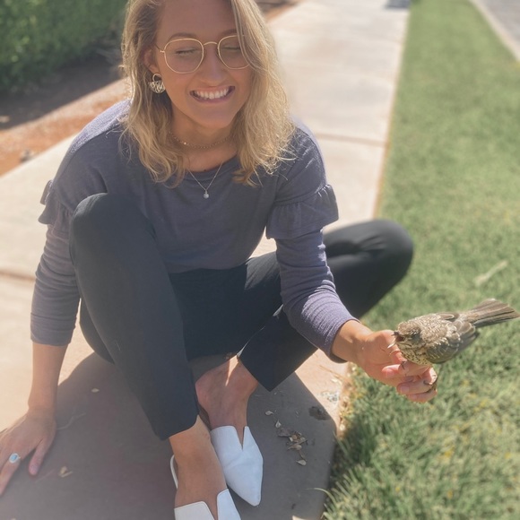 Meet your Posher, Rebecca - Picture 1 of 3